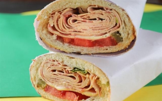 ژامبون گوشت کلاسیک + نوشابه